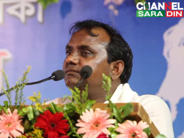বিশ্বকবি রবীন্দ্রনাথ ঠাকুরের ১৬৪তম জন্মজয়ন্তী উপলক্ষে আয়োজিত তিনদিনব্যাপী জাতীয় অনুষ্ঠানের তৃতীয় দিনে কুষ্টিয়া জেলা বিএনপির যুগ্ম আহ্বায়ক মো: শেখ সাদী বিশেষ অতিথি হিসেবে উপস্থিত ছিলেন।
